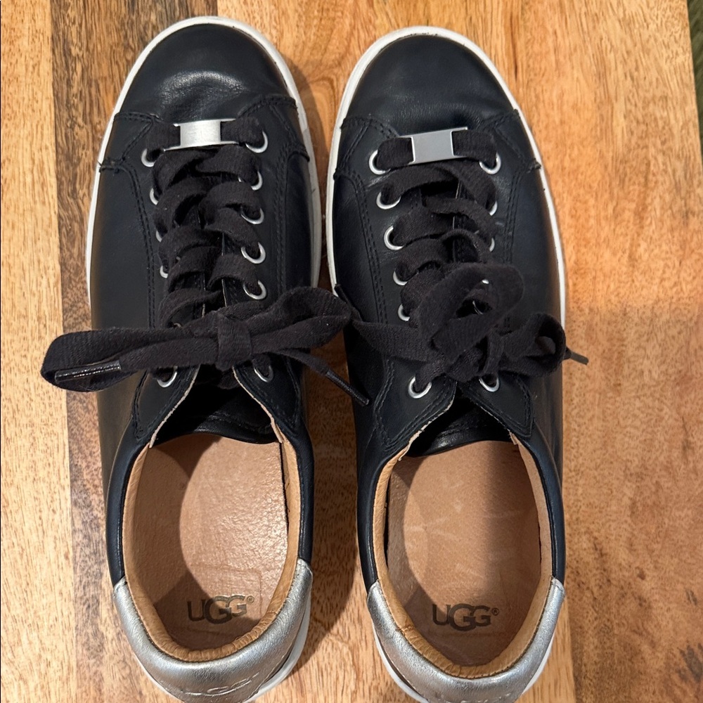 UGG Milo Black Leather Lifestyle Sneakers Size 40.5 9.5 - Picture 5 of 6
